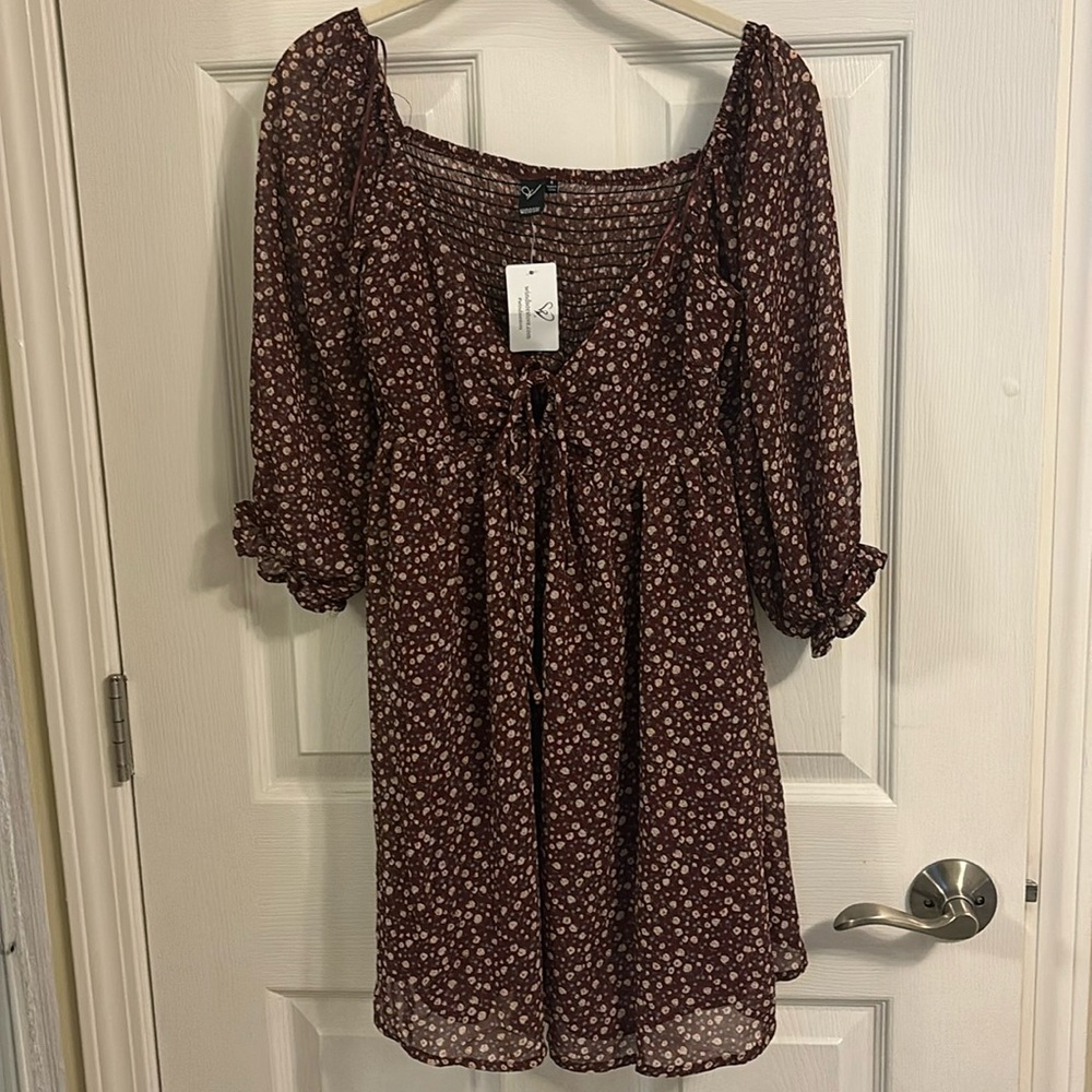 Windsor NWT burgundy mini floral dress